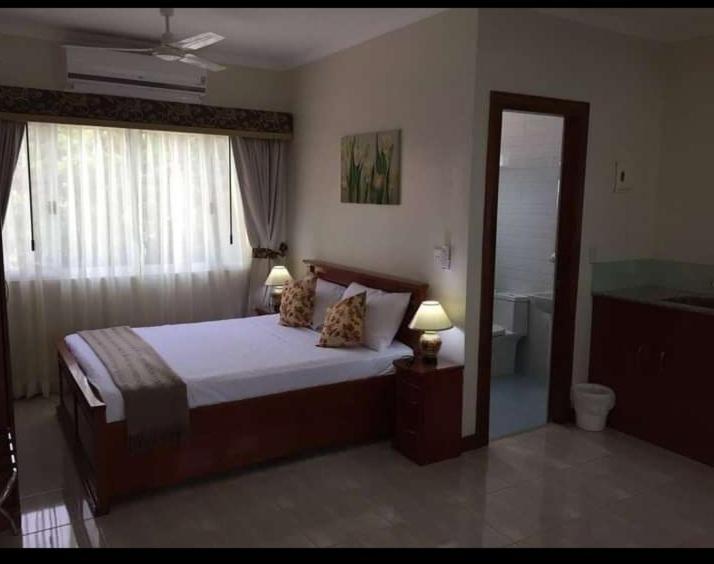 Ocean Breeze Resort Toledo Exterior photo