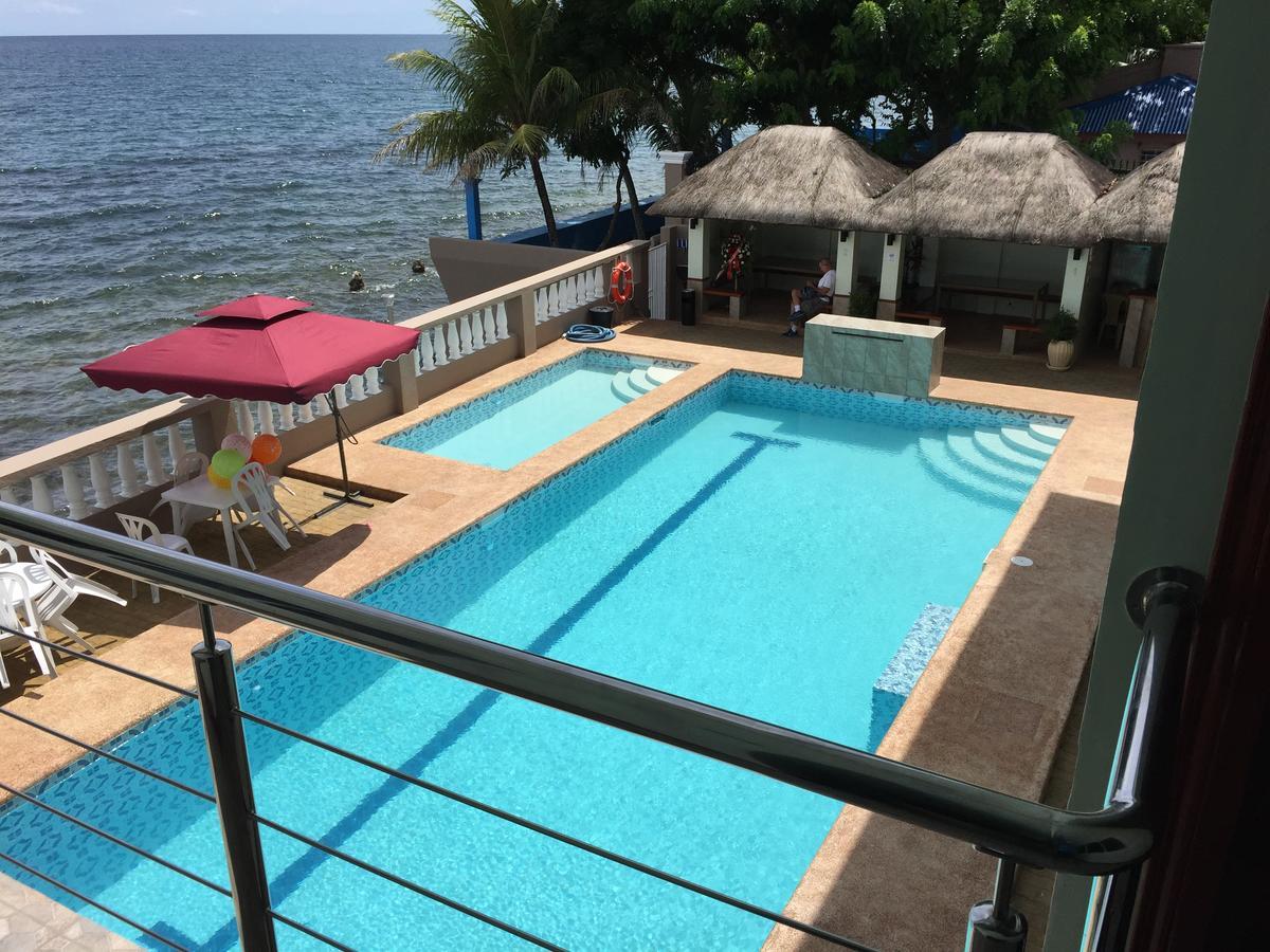 Ocean Breeze Resort Toledo Exterior photo